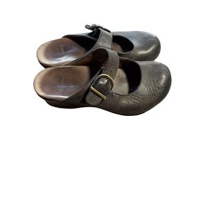 Dansko Mary Jane 6 Clogs Brown Pebbled Leather Buckle Strap Mules Wedge Heel